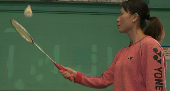 运动健康小讲堂羽毛球颠球